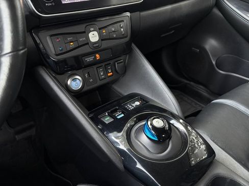 Used 2018 Nissan Leaf SL w/ SL Technology Package FWD image 11
