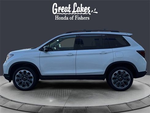 Certified 2025 Honda Passport Black Edition image 2