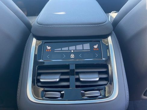 New 2026 Volvo XC90 B6 Ultra w/ Protection Package image 8