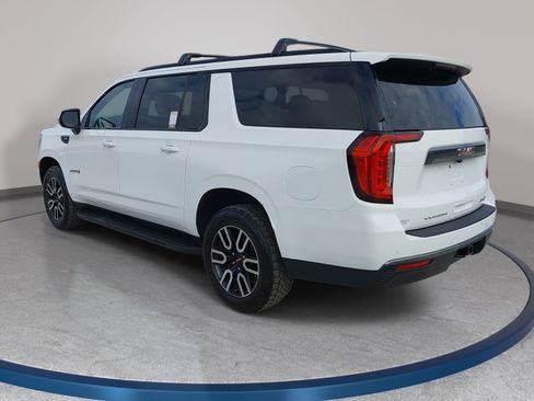 Used 2022 GMC Yukon XL AT4 AWD/4WD image 7