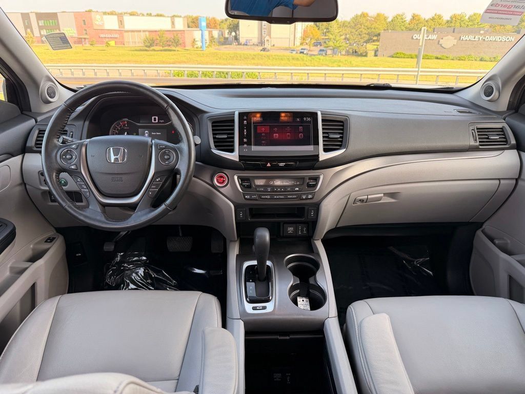 Used 2017 Honda Pilot EX-L image 3