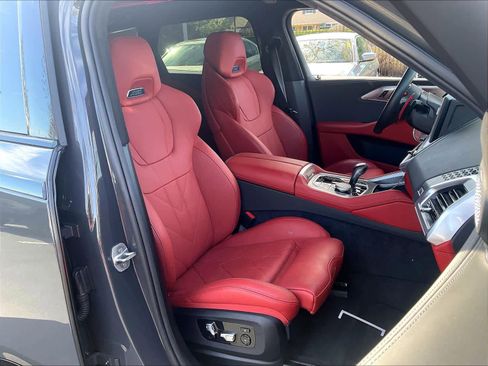 Used 2025 BMW XM image 10