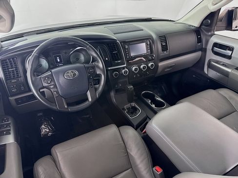Certified 2019 Toyota Sequoia Limited w/ Safety & Convenience Package AWD/4WD image 19