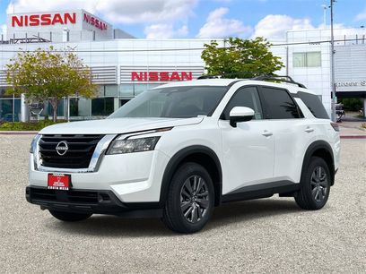New 2025 Nissan Pathfinder SV