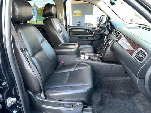 Used 2011 GMC Yukon Denali image 21