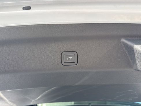 Used 2026 Cadillac Escalade Sport w/ Touring Package image 17