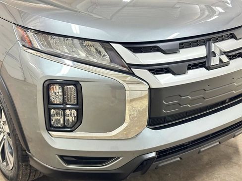 Used 2024 Mitsubishi Outlander Sport ES AWD/4WD image 15