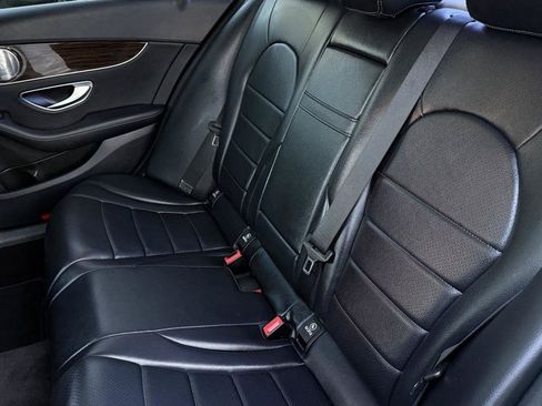 Used 2017 Mercedes-Benz C 300 4MATIC Sedan image 35