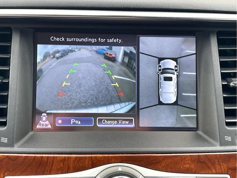 Used 2016 INFINITI QX80 4WD w/ Deluxe Technology Package image 16