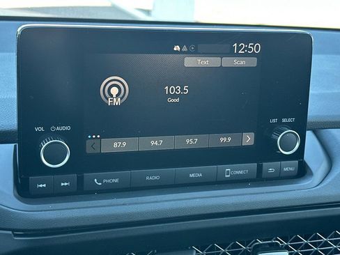 Used 2023 Honda Accord EX image 21