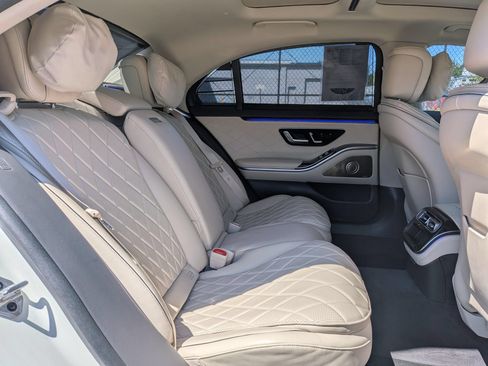 Used 2021 Mercedes-Benz S 580 4MATIC Sedan image 8