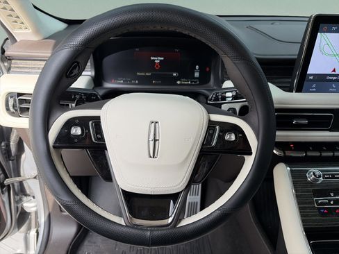 Used 2024 Lincoln Aviator Black Label w/ Dynamic Handling Package image 10