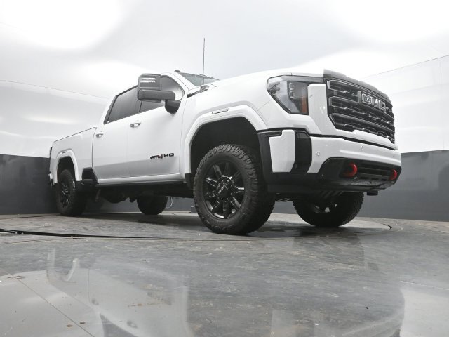Used 2026 GMC Sierra 2500 AT4 w/ AT4 Preferred Package AWD/4WD image 49