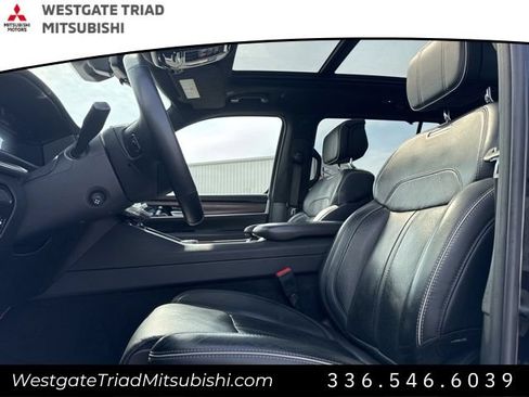 Used 2023 Jeep Grand Wagoneer Series II w/ Flexible Seating Group AWD/4WD image 13
