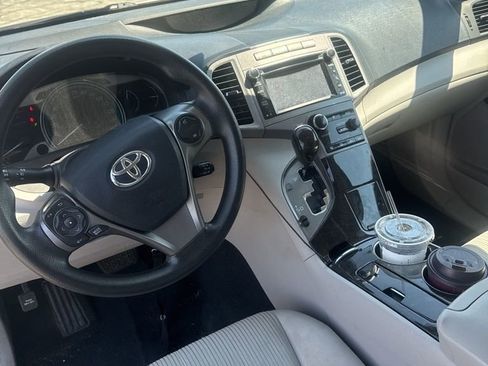 Used 2014 Toyota Venza LE w/ LE Convenience Package AWD/4WD image 6