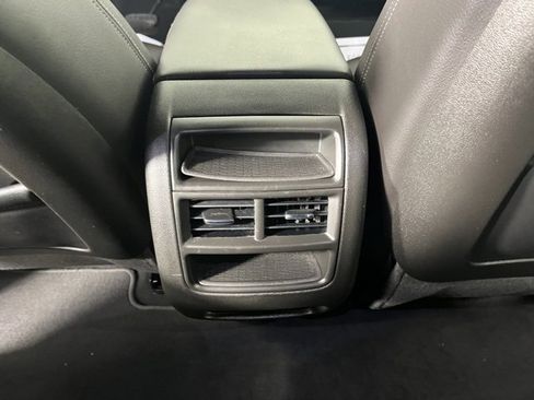Used 2023 Cadillac XT5 Luxury image 38