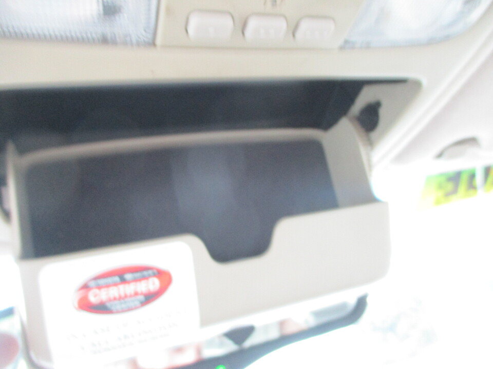 Used 2005 Toyota Camry XLE w/ VSC & Side Airbag Pkg FWD image 36