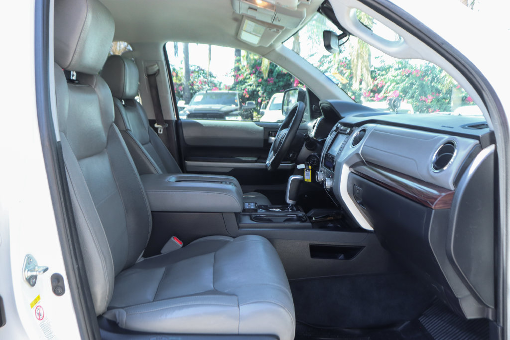 Used 2018 Toyota Tundra Limited w/ Limited Premium Package AWD/4WD image 42