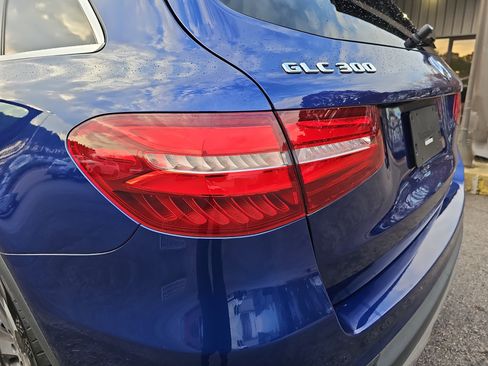 Used 2018 Mercedes-Benz GLC 300 image 37