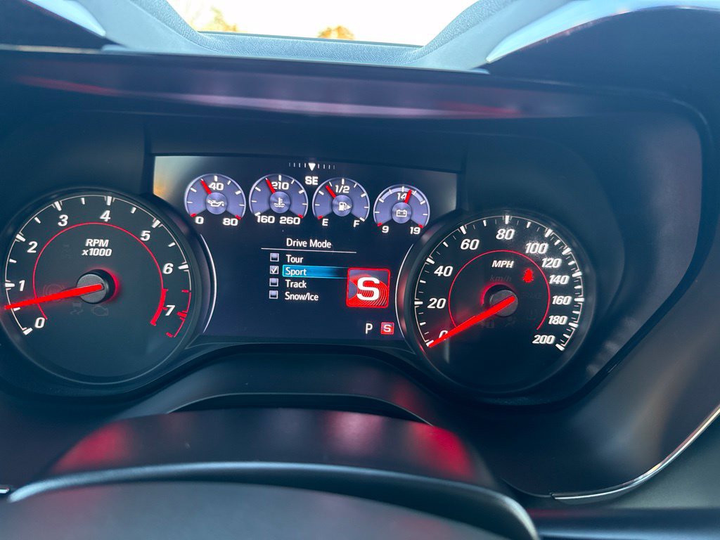 Used 2021 Chevrolet Camaro SS RWD image 32