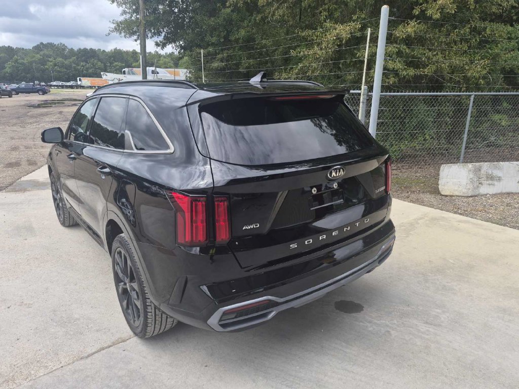 Used 2021 Kia Sorento SX AWD/4WD image 3
