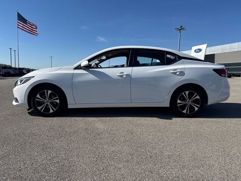 Used 2023 Nissan Sentra SV FWD image 6