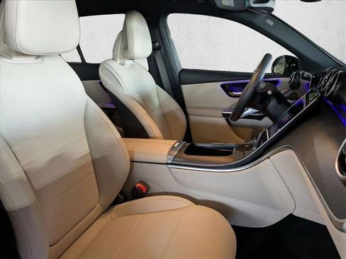Certified 2025 Mercedes-Benz GLC 300 image 19