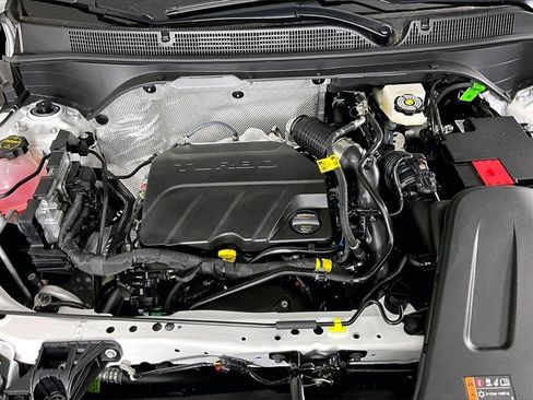 New 2026 Buick Envista Avenir image 2