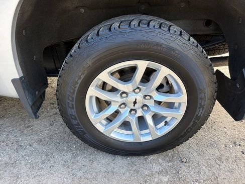 Used 2021 Chevrolet Silverado 1500 RST AWD/4WD image 31