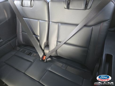 New 2026 Ford Explorer ST-Line w/ ST-Line Street Pack image 8