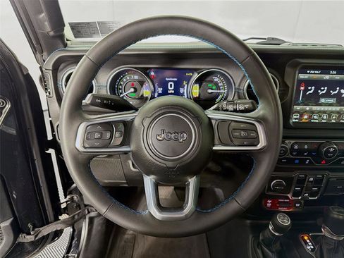 Used 2023 Jeep Wrangler Unlimited Rubicon 4xe w/ Cold Weather Group AWD/4WD image 12