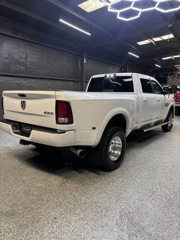 Used 2018 RAM 3500 Laramie w/ Sport Appearance Group AWD/4WD image 5
