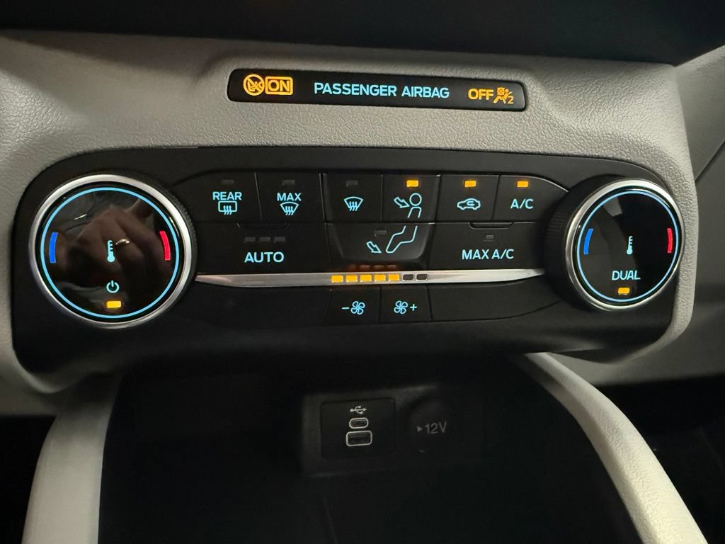 Used 2025 Ford Escape Active FWD image 17