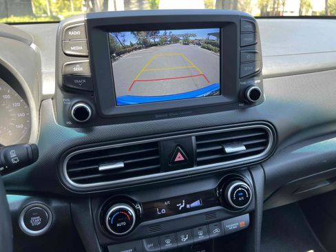Used 2018 Hyundai Kona Limited AWD/4WD image 8