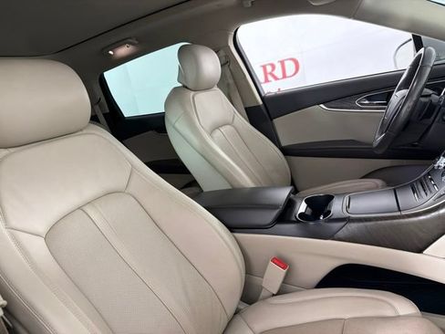 Used 2020 Lincoln Nautilus Reserve w/ Equipment Group 201A FWD image 16