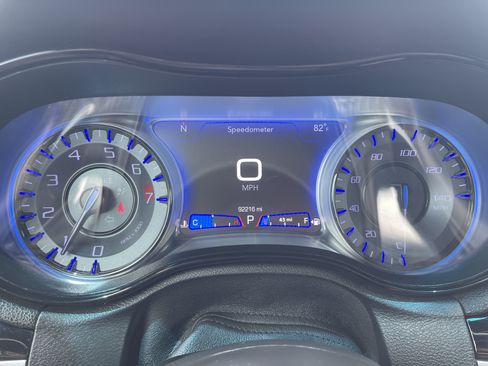Used 2020 Chrysler 300 S RWD image 19