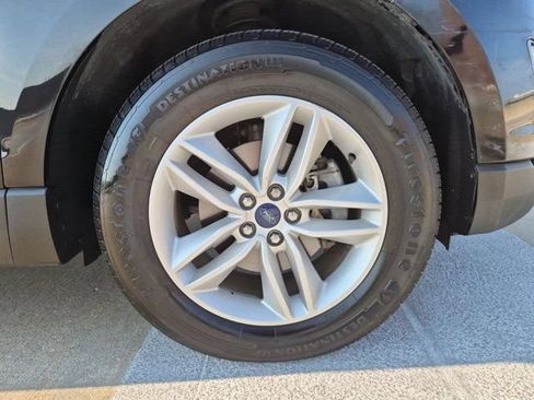 Used 2017 Ford Edge SEL w/ Equipment Group 201A FWD image 21