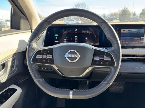 Used 2023 Nissan Ariya FWD image 10
