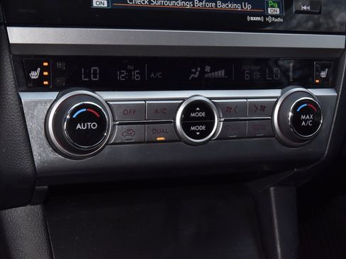 Used 2017 Subaru Outback 2.5i Limited image 29