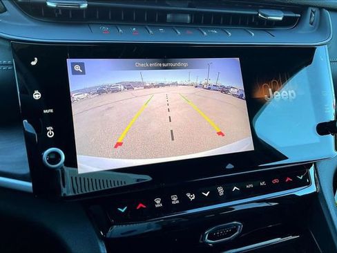 New 2026 Jeep Grand Cherokee Altitude AWD/4WD image 21