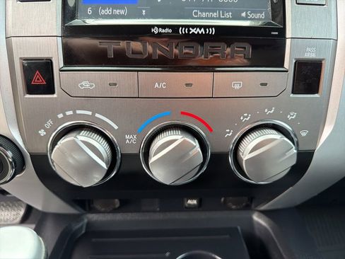 Used 2019 Toyota Tundra SR5 w/ SR5 Upgrade Package image 40