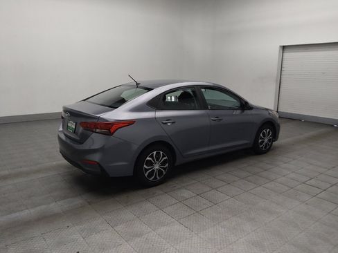Used 2020 Hyundai Accent SE FWD image 10