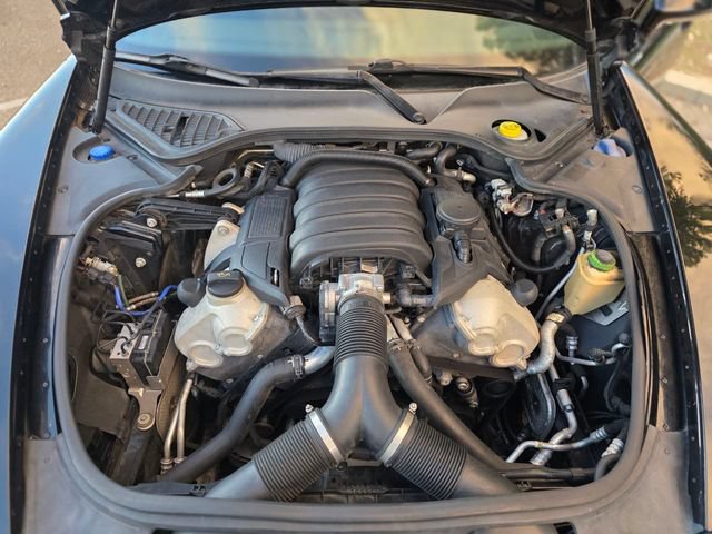 Used 2013 Porsche Panamera RWD image 37