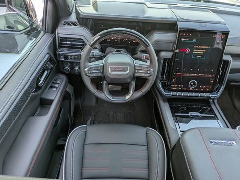 New 2026 GMC Yukon XL AT4 Ultimate w/ LPO, Illumination Package AWD/4WD image 18