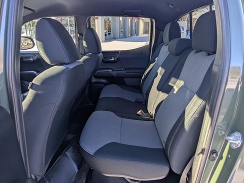 Used 2021 Toyota Tacoma TRD Sport image 17