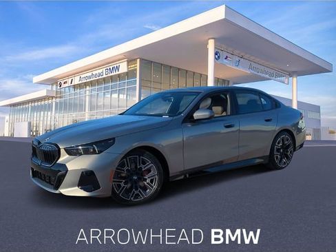 Used 2026 BMW 530i w/ M Sport Package image 1