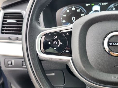 Used 2021 Volvo XC90 T5 Momentum image 28