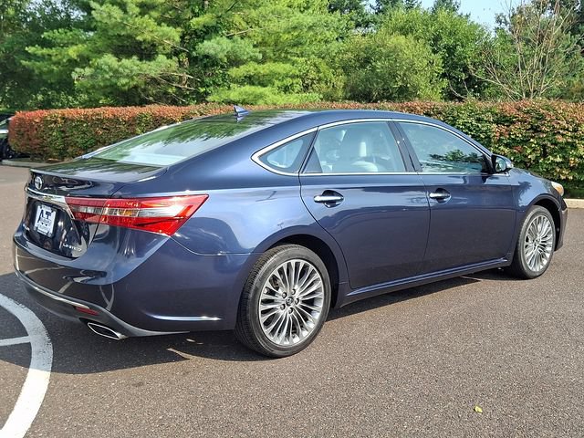 Used 2016 Toyota Avalon Limited w/ Toyota Safety Sense Package FWD image 6