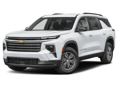 Used 2024 Chevrolet Traverse LT