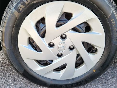 Used 2016 Toyota Prius C Two FWD image 16